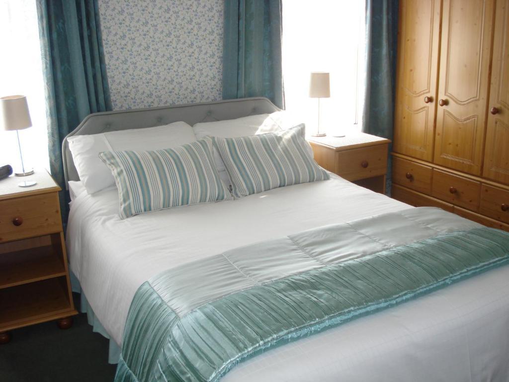 Отель Aveland House Babbacombe Торки Номер фото